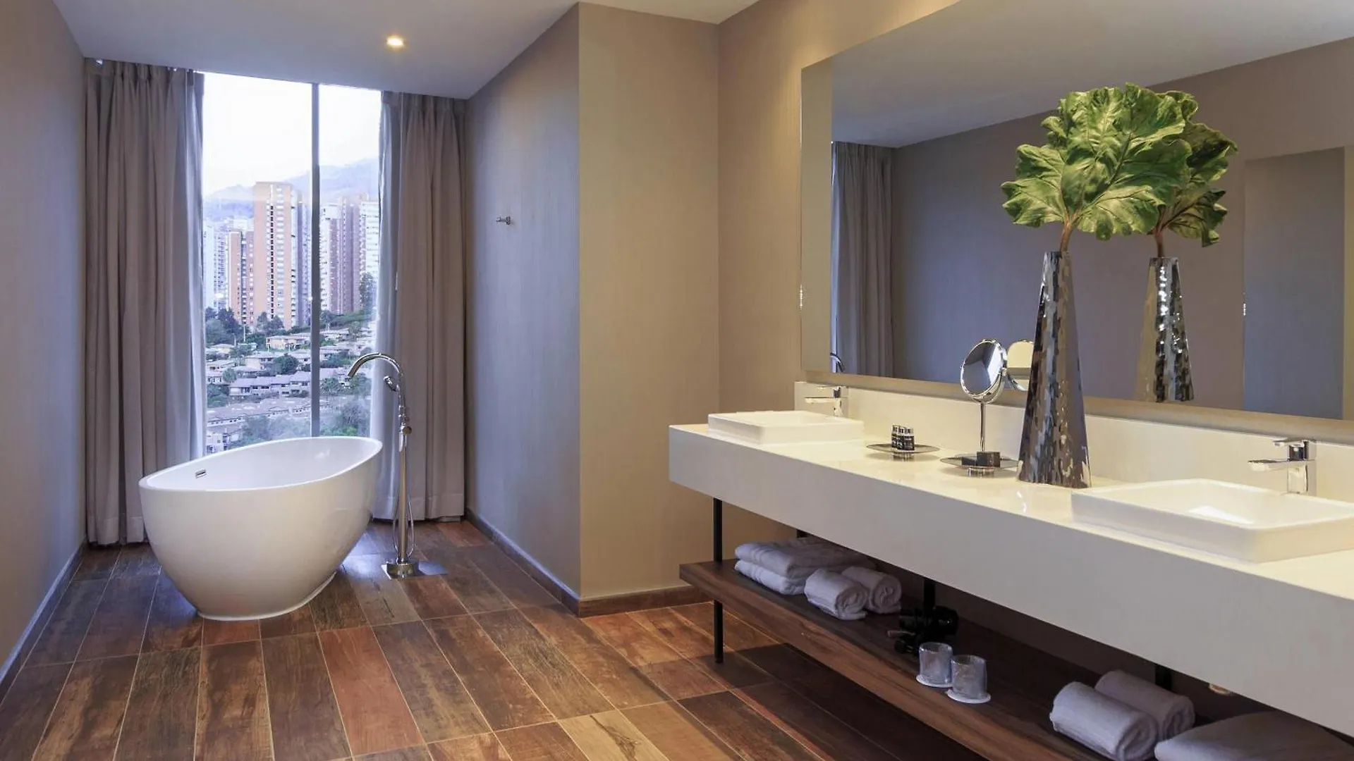 Novotel Medellin El Tesoro 5*,