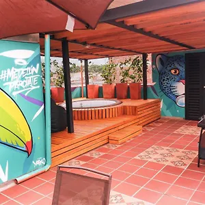 Local Gem Wtih Terrace, Near Provenza Medellín